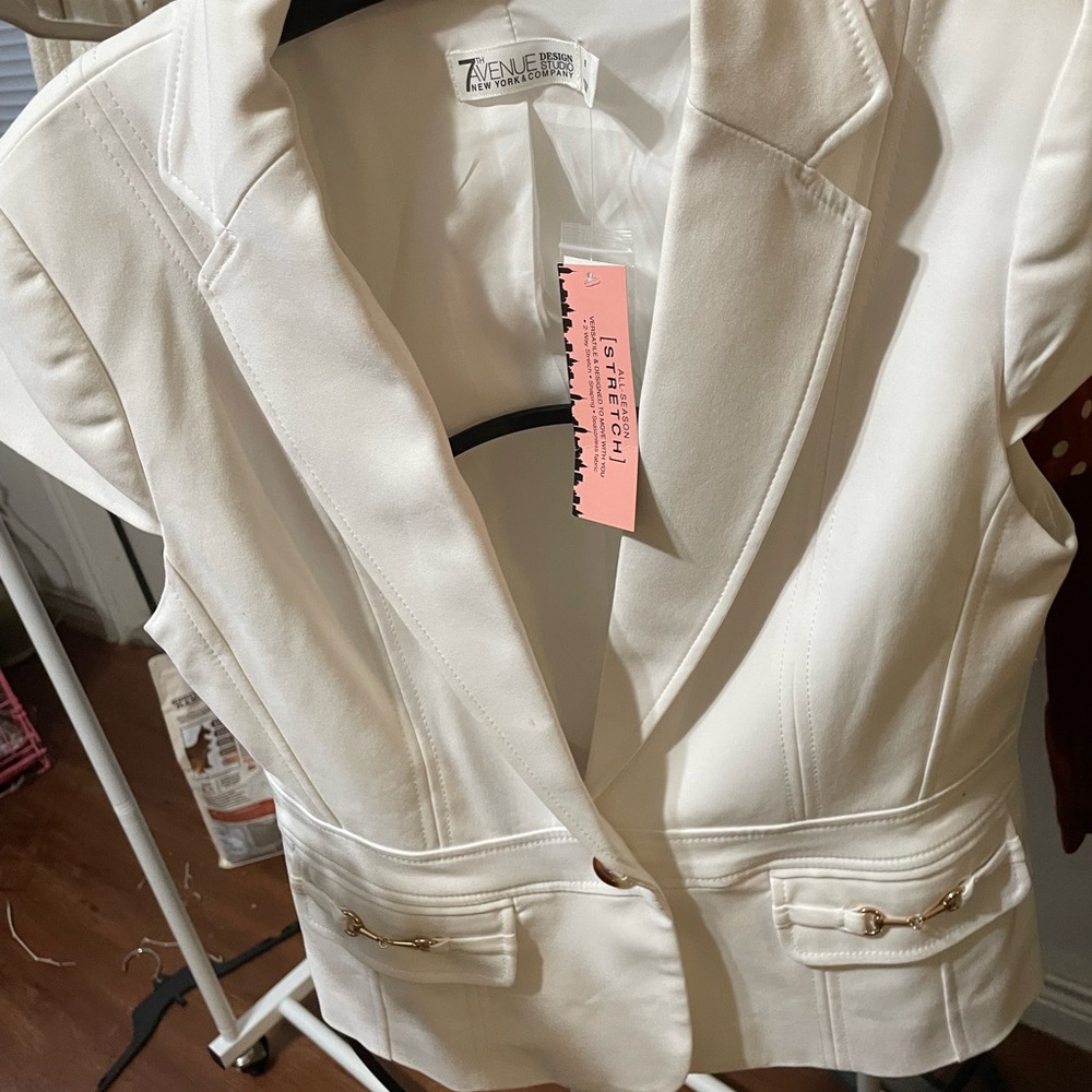 Avenue White Women's Blazer Vest